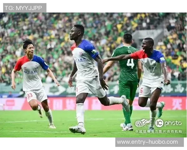 格莱姆斯谈防守哈登争议称判罚应由裁判决定而非自己判断